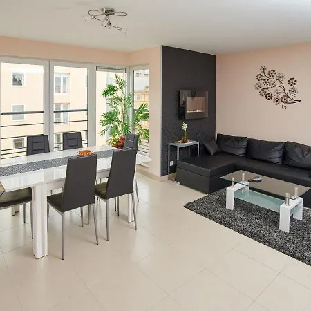 Apartment Margaux *